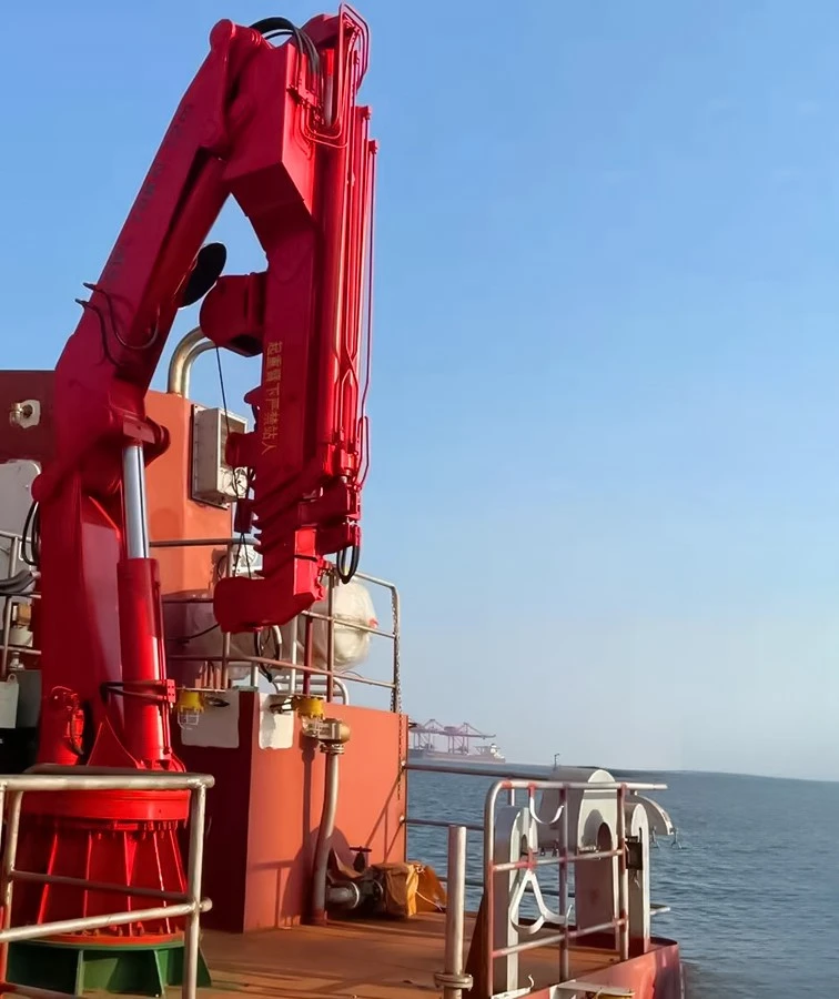 Fishing Operations with Professional Fishing Cranes Fishing Operations with Professional Fishing Cranes