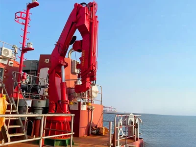 Compact Deck Cranes Compact Deck Cranes
